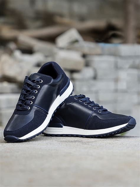 men navy blue sneakers